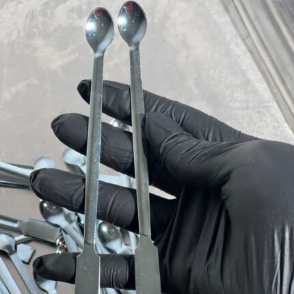 Small laboratory spatula